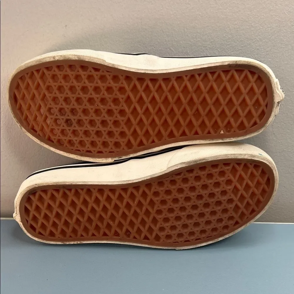 Vans Navy and Cream Graphic Ultracush Slip-Ons W6